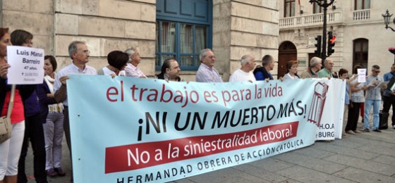 Concentración por los trabajadores fallecidos en Burgos