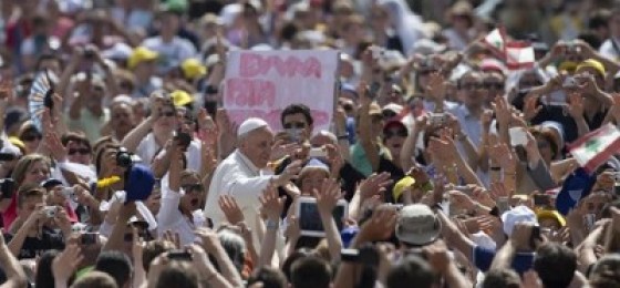 Vigilia de Pentecostés: Papa Francisco revela cómo confirmó su vocación sacerdotal