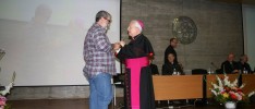 Alicante: Entrega de la insignia “Pro Ecclesia Diocesana” al militante de la HOAC Antonio Aranda