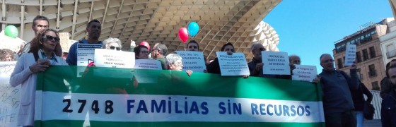 Andalucía | Barrios Ignorados se moviliza para reclamar que la renta mínima llegue a las familias empobrecidas